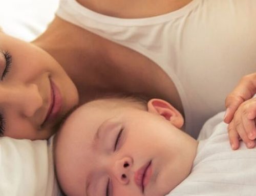 15 TIPS TO SURVIVE NIGHTTIME BREASTFEEDING WITHOUT GOING INSANE