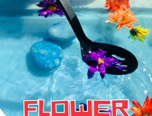 FLOWER SOUP – EASY SPRING SENSORY BIN